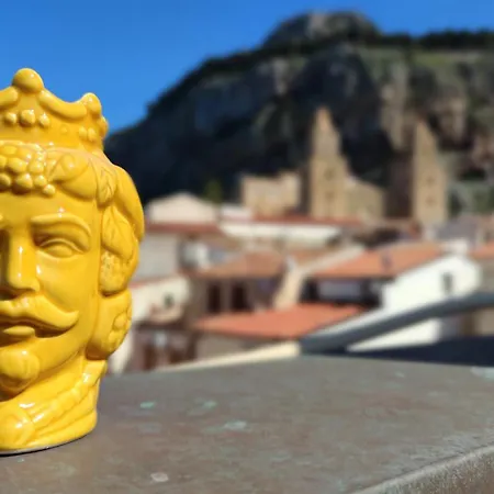 Bordonaro Sunset تْشيفالو