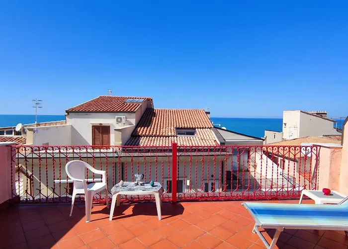 Bordonaro Sunset * تْشيفالو